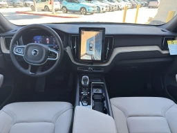 Volvo XC60 Plug-In Hybrid Plus T8 AWD 2026