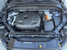 Volvo XC60 Plug-In Hybrid Plus T8 AWD 2026