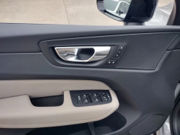 Volvo XC60 Plug-In Hybrid Plus T8 AWD 2026