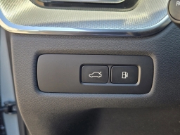 Volvo XC60 Plug-In Hybrid Ultra Black Edition T8 AWD 2026