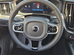Volvo XC60 Plug-In Hybrid Ultra Black Edition T8 AWD 2026