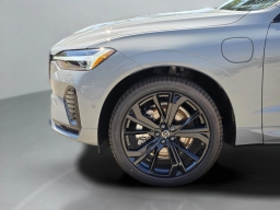 Volvo XC60 Plug-In Hybrid Ultra Black Edition T8 AWD 2026