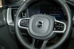 Volvo XC60 Plug-In Hybrid Ultra Black Edition T8 AWD 2026