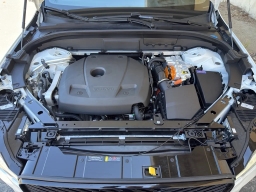 Volvo XC60 Plug-In Hybrid Ultra Black Edition T8 AWD 2026