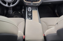 Volvo XC60 Plug-In Hybrid Core T8 AWD 2026