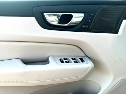 Volvo XC60 Plug-In Hybrid Ultra T8 AWD 2026