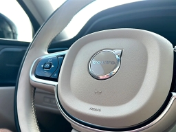 Volvo XC60 Plug-In Hybrid Ultra T8 AWD 2026