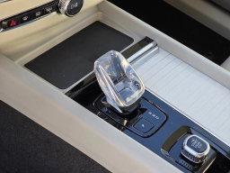 Volvo XC60 Plug-In Hybrid Ultra T8 AWD 2026