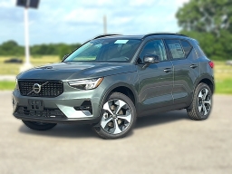 Volvo XC40 Plus B4 FWD 2026
