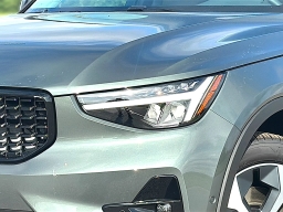 Volvo XC40 Plus B4 FWD 2026