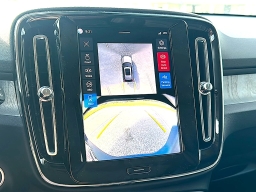 Volvo XC40 Plus B4 FWD 2026