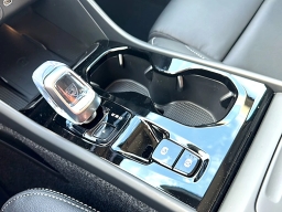 Volvo XC40 Plus B4 FWD 2026