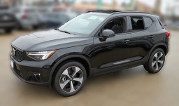 Volvo XC40 Plus B4 FWD 2026