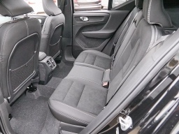 Volvo XC40 Plus B4 FWD 2026