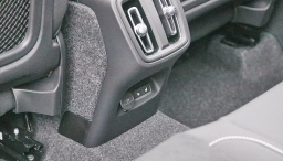 Volvo XC40 Plus B4 FWD 2026