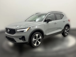 Volvo XC40 Plus B4 FWD 2026