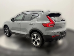 Volvo XC40 Plus B4 FWD 2026