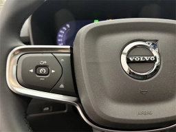 Volvo XC40 Plus B4 FWD 2026