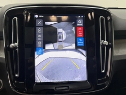 Volvo XC40 Plus B4 FWD 2026