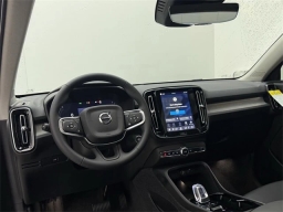 Volvo XC40 Plus B4 FWD 2026