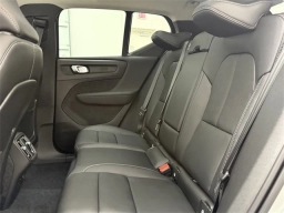 Volvo XC40 Plus B4 FWD 2026