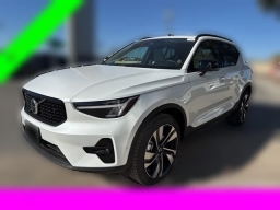 Volvo XC40 Plus B4 FWD 2026