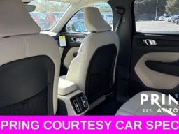 Volvo XC40 Plus B4 FWD 2026