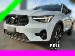 Volvo XC40 Plus B4 FWD 2026
