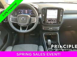 Volvo XC40 Plus B4 FWD 2026