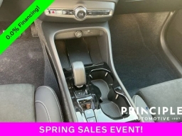 Volvo XC40 Plus B4 FWD 2026