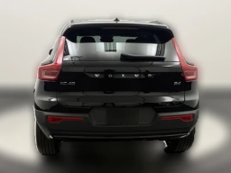 Volvo XC40 Plus B4 FWD 2026