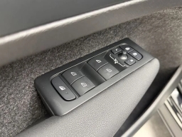 Volvo XC40 Plus B4 FWD 2026