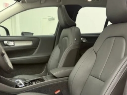 Volvo XC40 Plus B4 FWD 2026