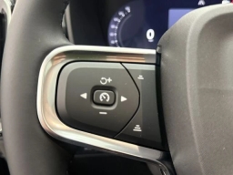 Volvo XC40 Plus B4 FWD 2026