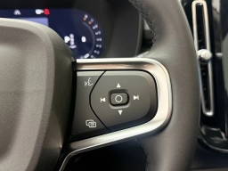 Volvo XC40 Plus B4 FWD 2026