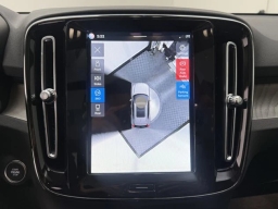 Volvo XC40 Plus B4 FWD 2026