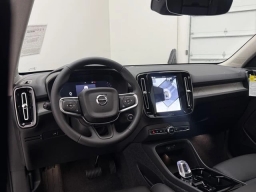 Volvo XC40 Plus B4 FWD 2026