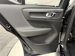 Volvo XC40 Plus B4 FWD 2026