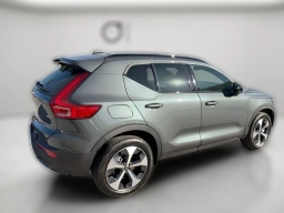 Volvo XC40 Core B4 FWD 2026