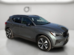 Volvo XC40 Core B4 FWD 2026