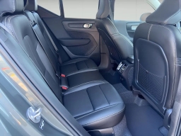 Volvo XC40 Core B4 FWD 2026