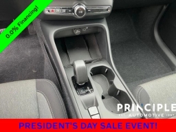 Volvo XC40 Core B4 FWD 2026