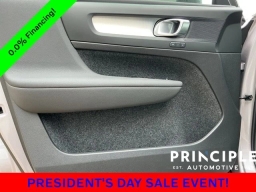 Volvo XC40 Core B4 FWD 2026