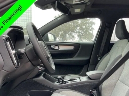 Volvo XC40 Core B4 FWD 2026