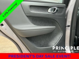 Volvo XC40 Core B4 FWD 2026