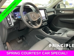 Volvo XC40 Core B4 FWD 2026