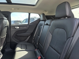 Volvo XC40 Plus B5 AWD 2026