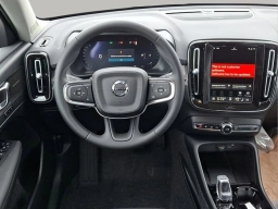 Volvo XC40 Plus B5 AWD 2026