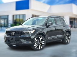 Volvo XC40 Plus B5 AWD 2026