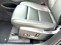 Volvo XC40 Plus B5 AWD 2026